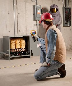 Bezkontaktní měření s termokamerou Fluke Ti25