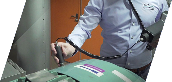 Práce s přístrojem Ultraprobe 10000 v použití