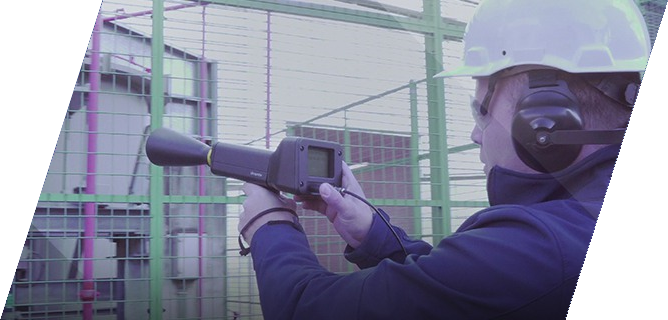 Práce s přístrojem Ultraprobe 10000 v použití