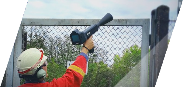 Práce s přístrojem Ultraprobe 15000 v použití