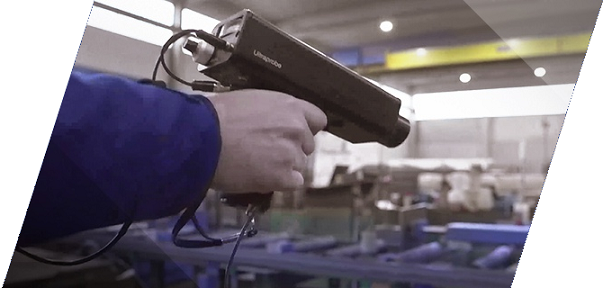 Práce s přístrojem Ultraprobe 2000 v použití